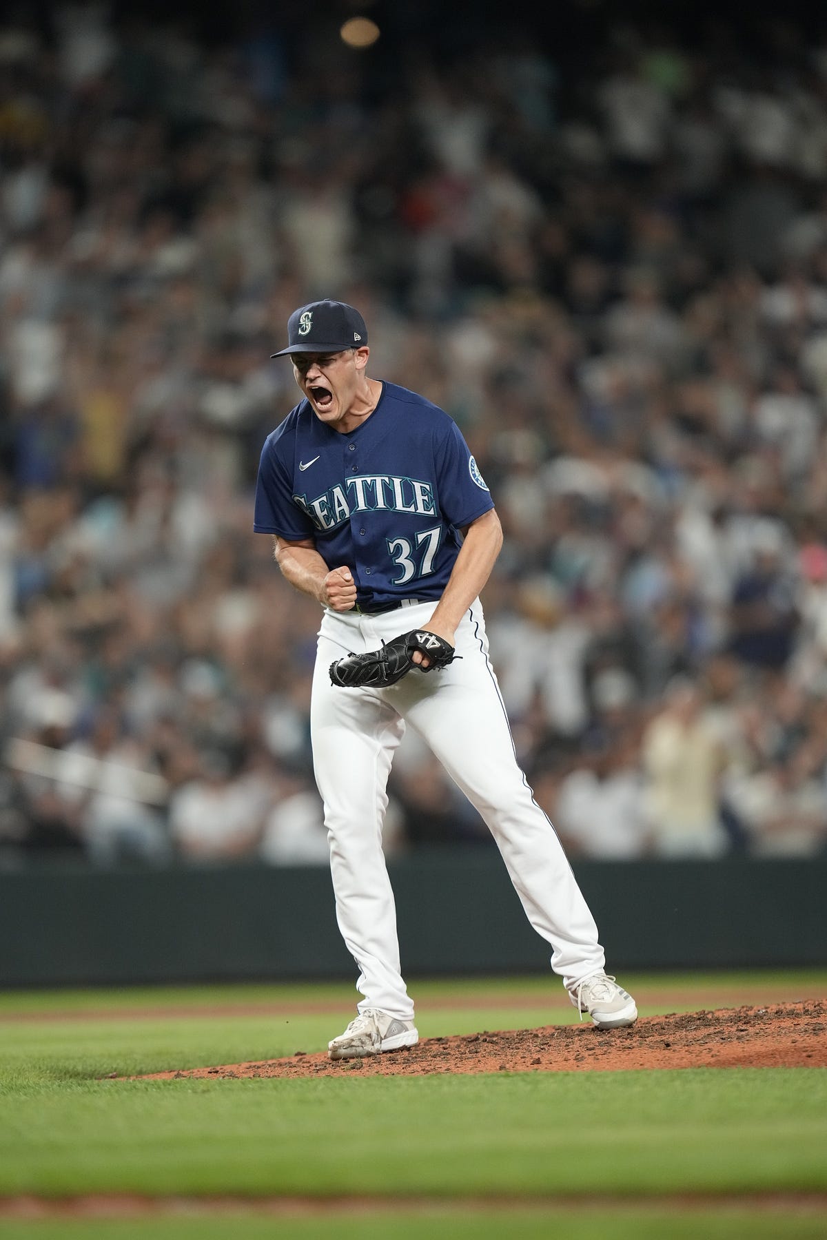Mariners Game Notes — April 27 at Philadelphia by Mariners PR From