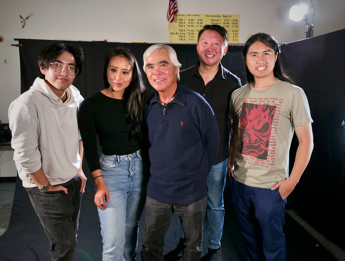 Capturing Humanity: A Dialogue with Nick Ut | by Maria Tran | Oct, 2024