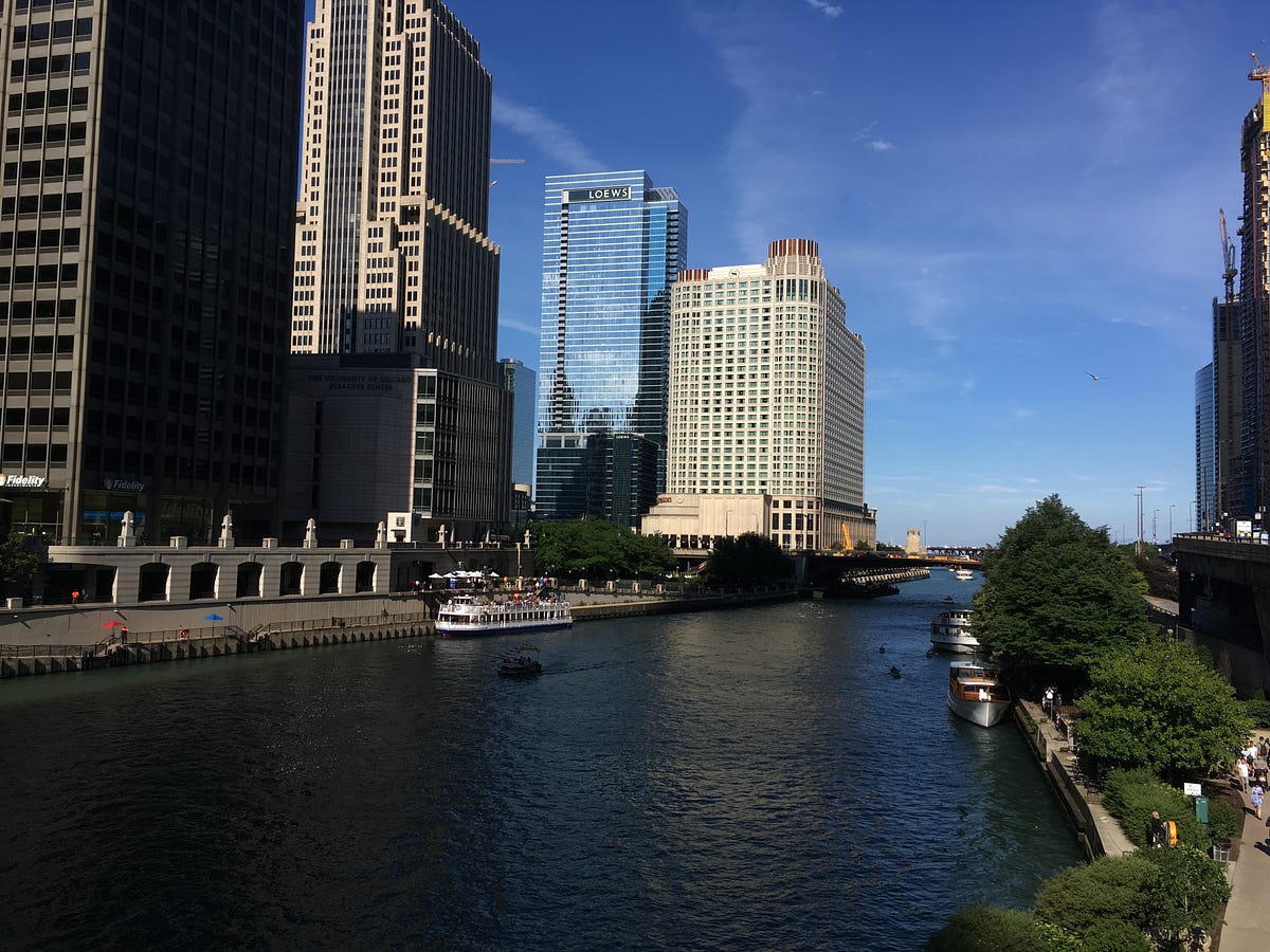 芝加哥｜建築觀光遊船Chicago River Architecture Tour - 聞悉與世界- Medium