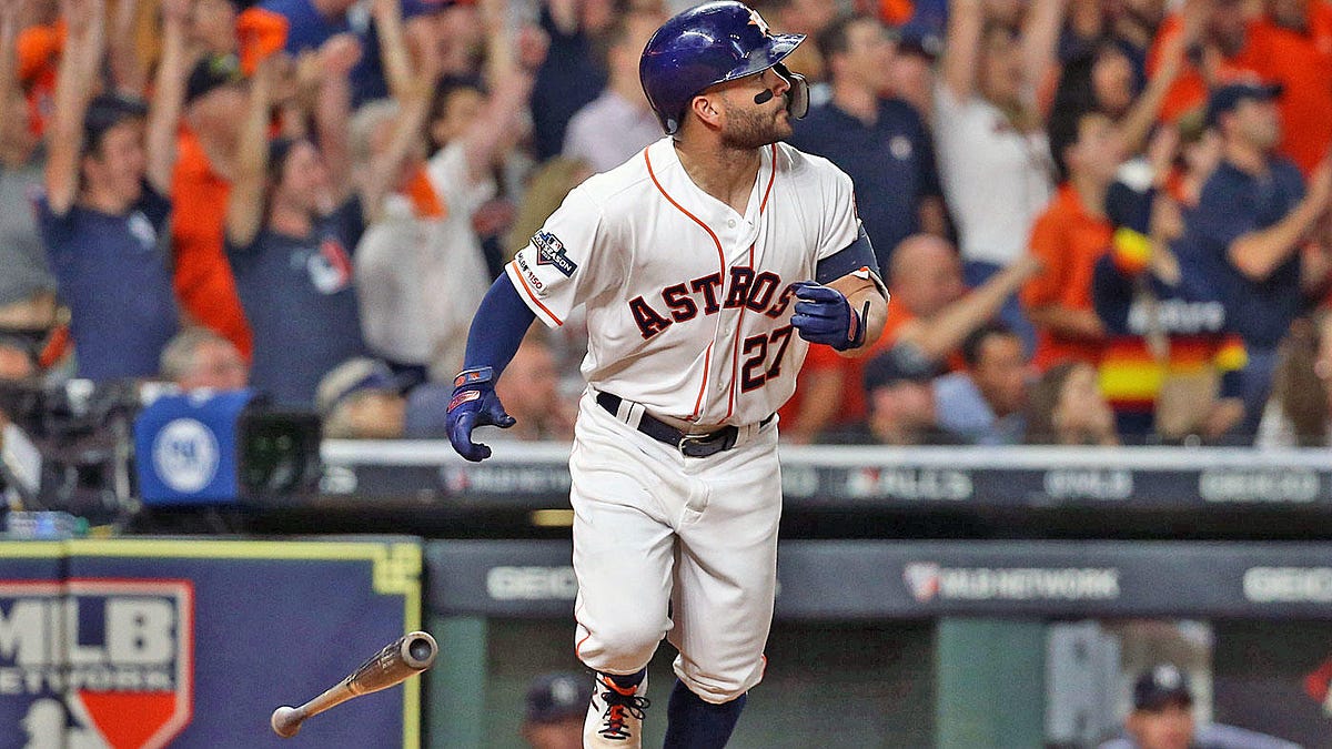 2011/07/20 Altuve's first career hit 