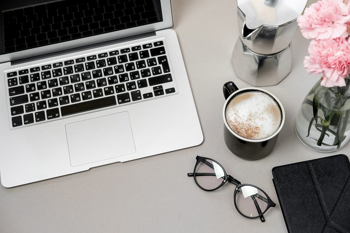 5-most-common-problems-that-appear-in-laptops-iqrasafdar-medium