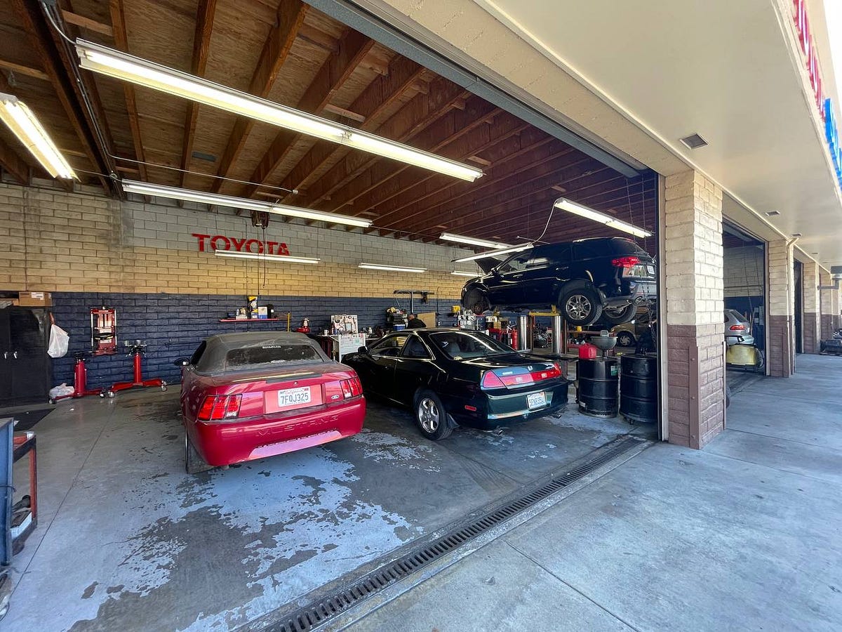 Vehicle repair shop in Newbury Park Star automotive LLC Medium