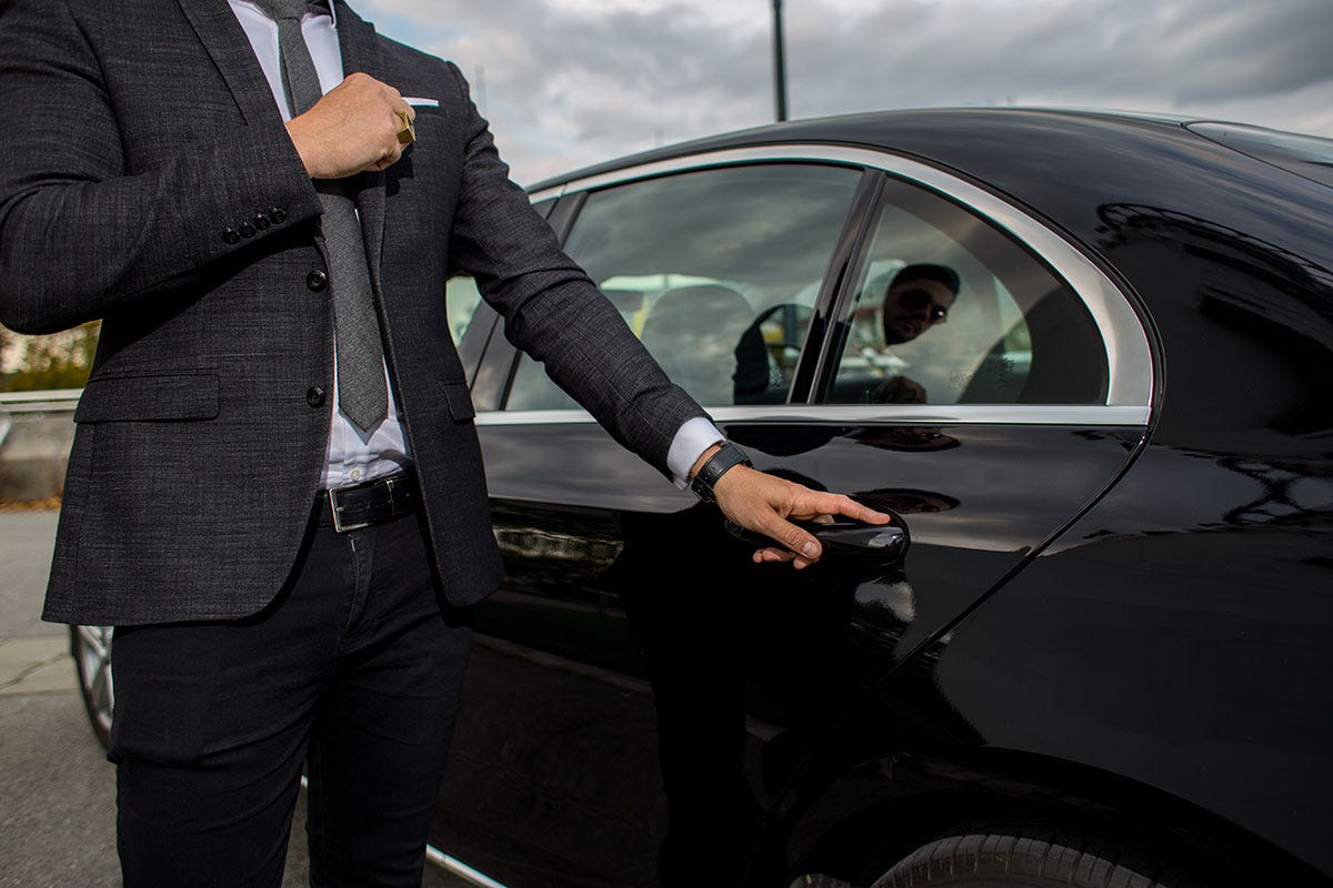 A Comprehensive Guide to Black Car Service in Chicago? by Restoration Masters Jan, 2024 Medium