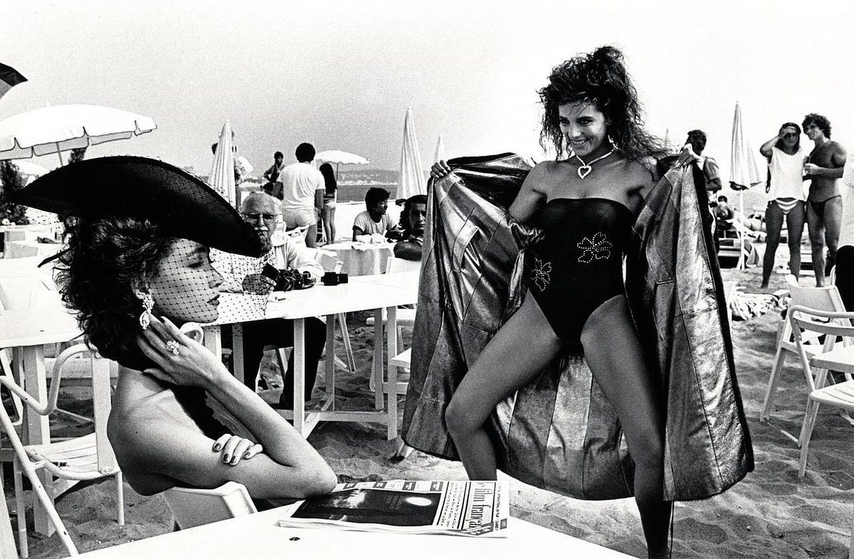 ヘルムート　ニュートンHELMUT NEWTON Amazon | Helmut Newton's Sumo | Newton, Helmut | Collections