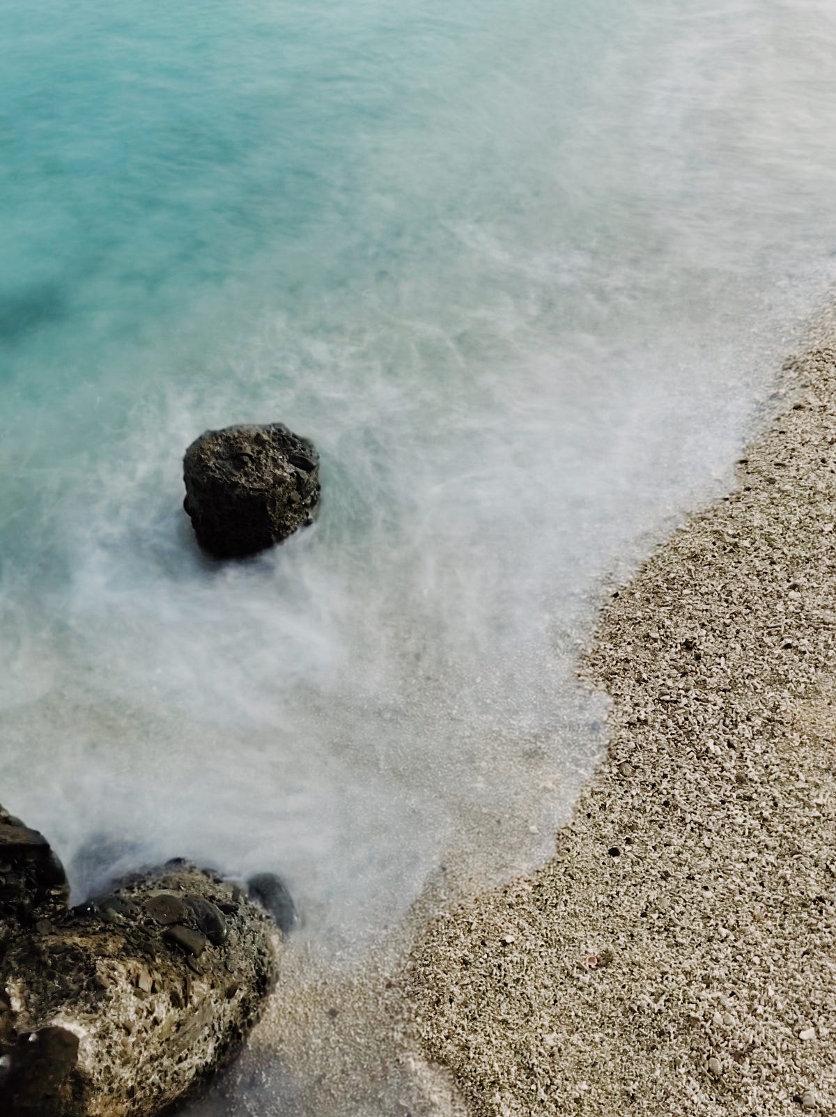 2017/10. 十月了,早一天是因為十月總是很忙。一年了,開始細數現在有的和一年前的相比,以及以… by Reye Medium