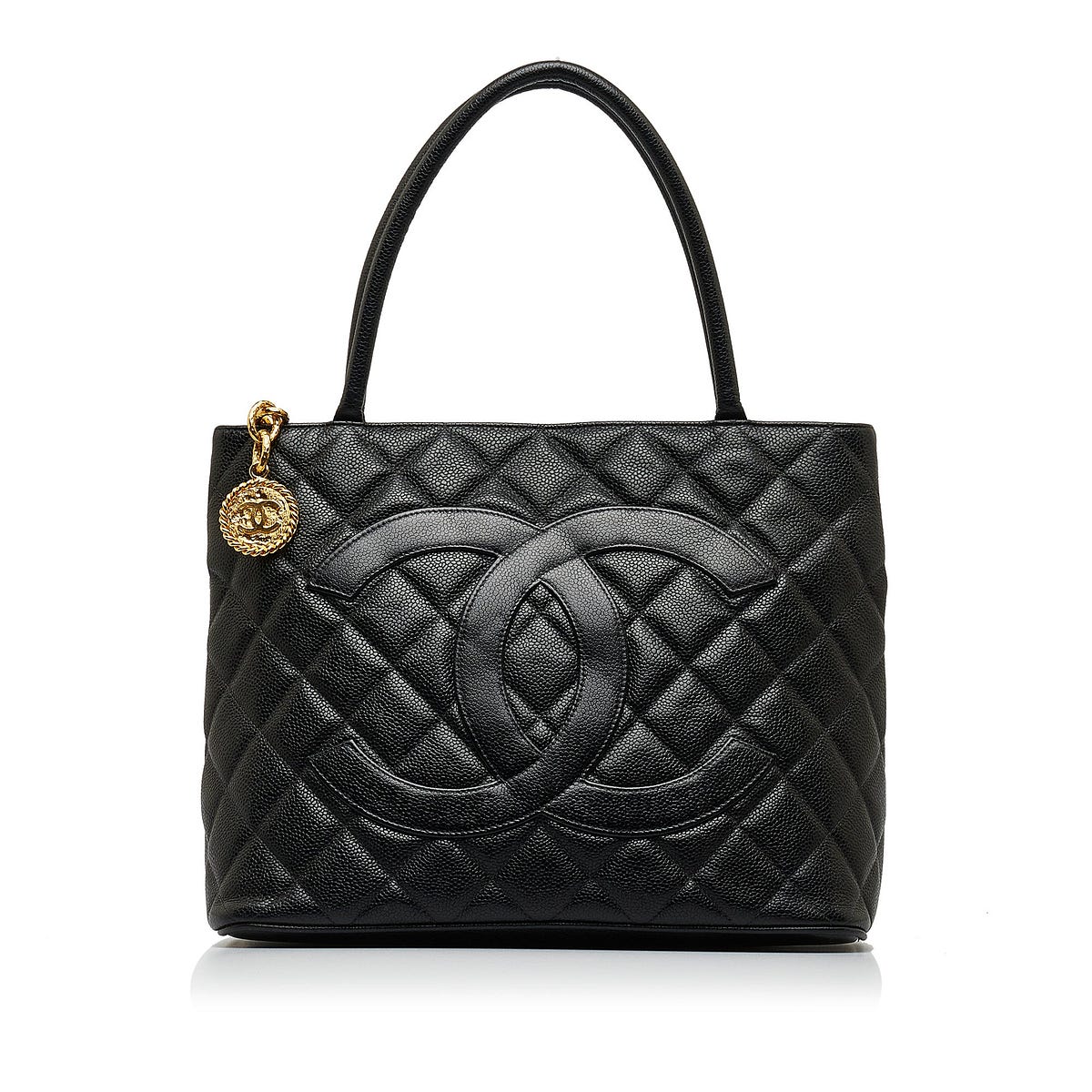 Chanel Tote Bags for Every Season: Seasonal Releases and Trend ...