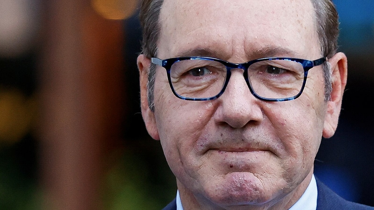 The Kevin Spacey Trial A Deep Dive into the Complexities of Justice(02)
