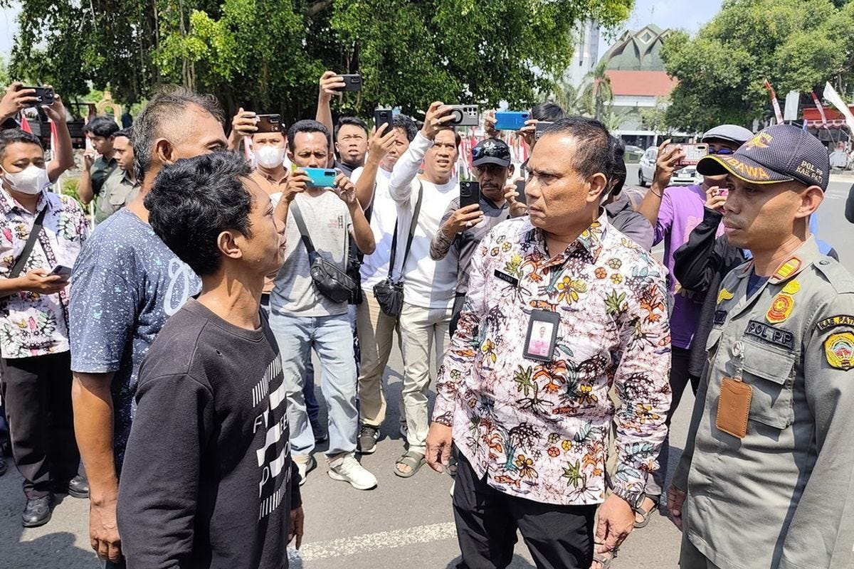 Gubernur Jateng Minta Bupati Pati Sudewo Terima Aspirasi Pendemo, Ingatkan Ketertiban Umum