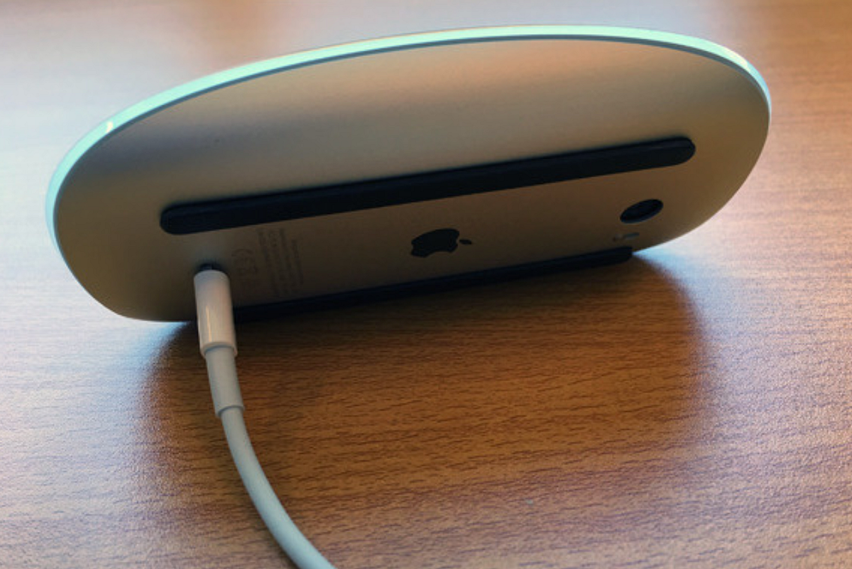Зарядка magic mouse 2. Аккум для magic mouse. Беспроводная зарядная мышка. Мышь wireless mouse 2. Мышь вертикальная беспроводная.