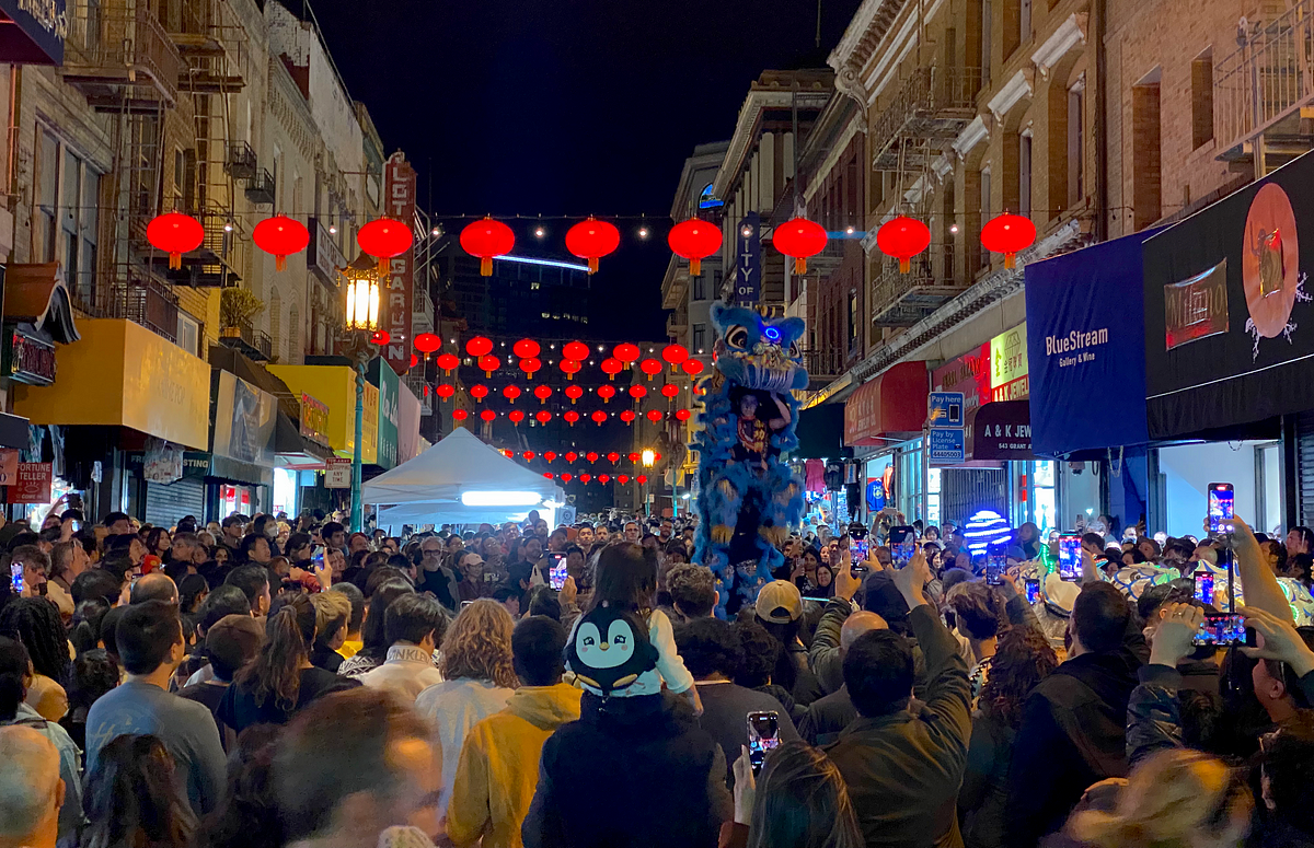 San Francisco is dead? Tell that to the thousands at Chinatown Night