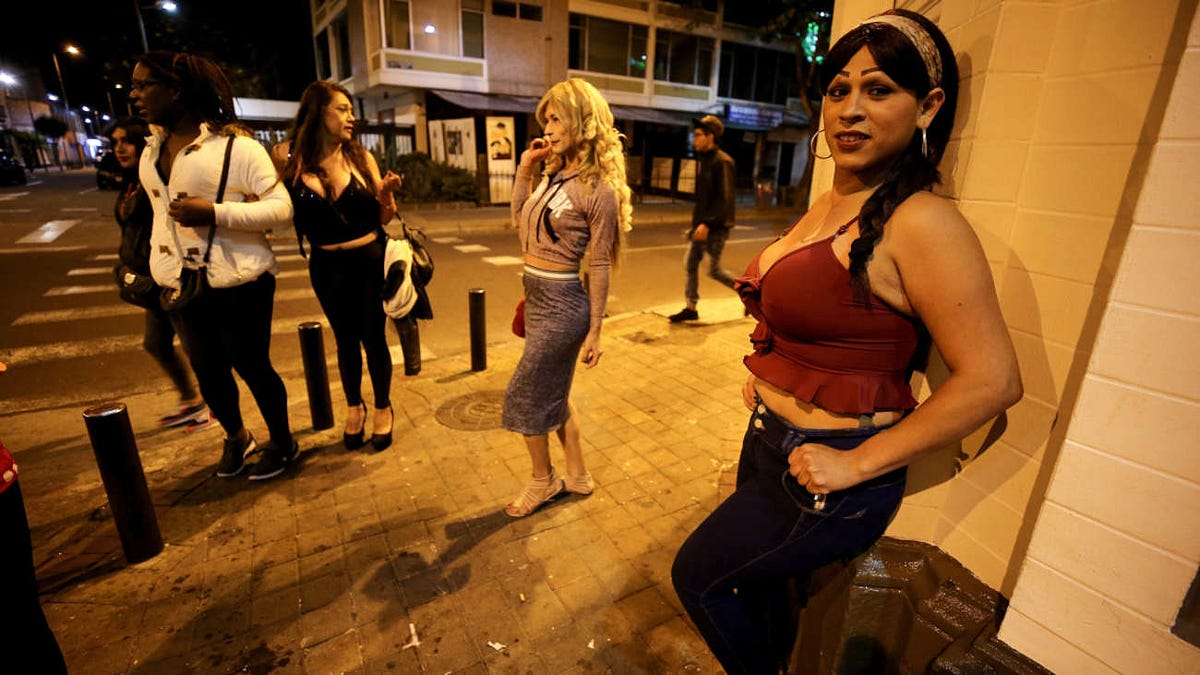Teen girls in Buenos Aires