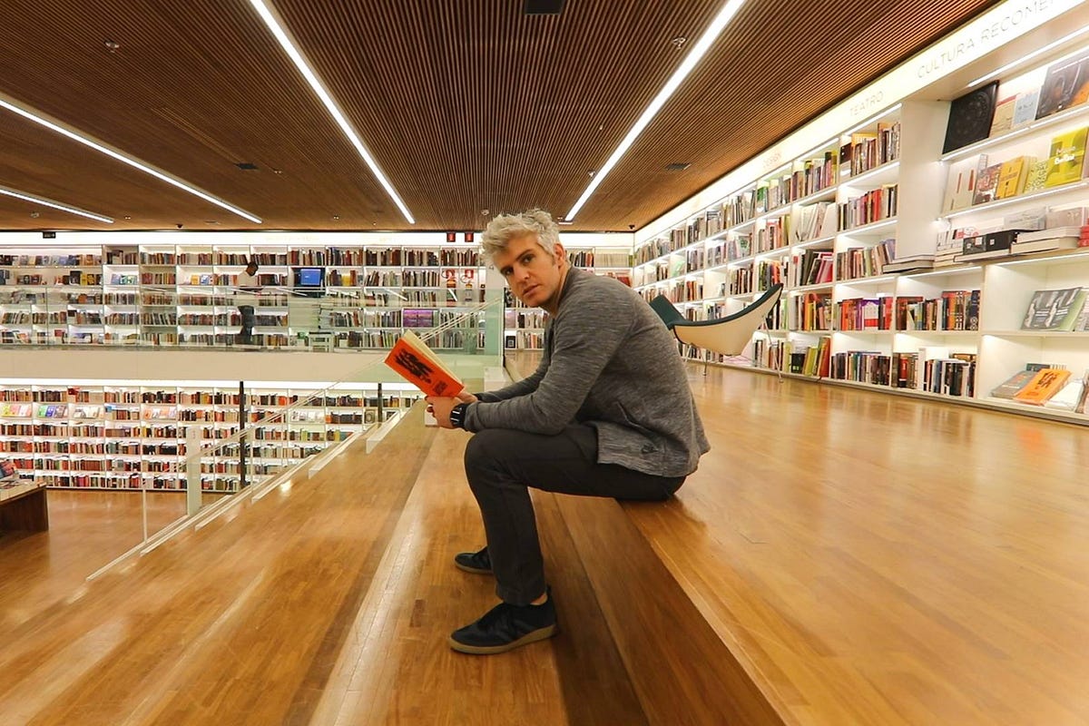 How To Read More Books In The Golden Age Of Content