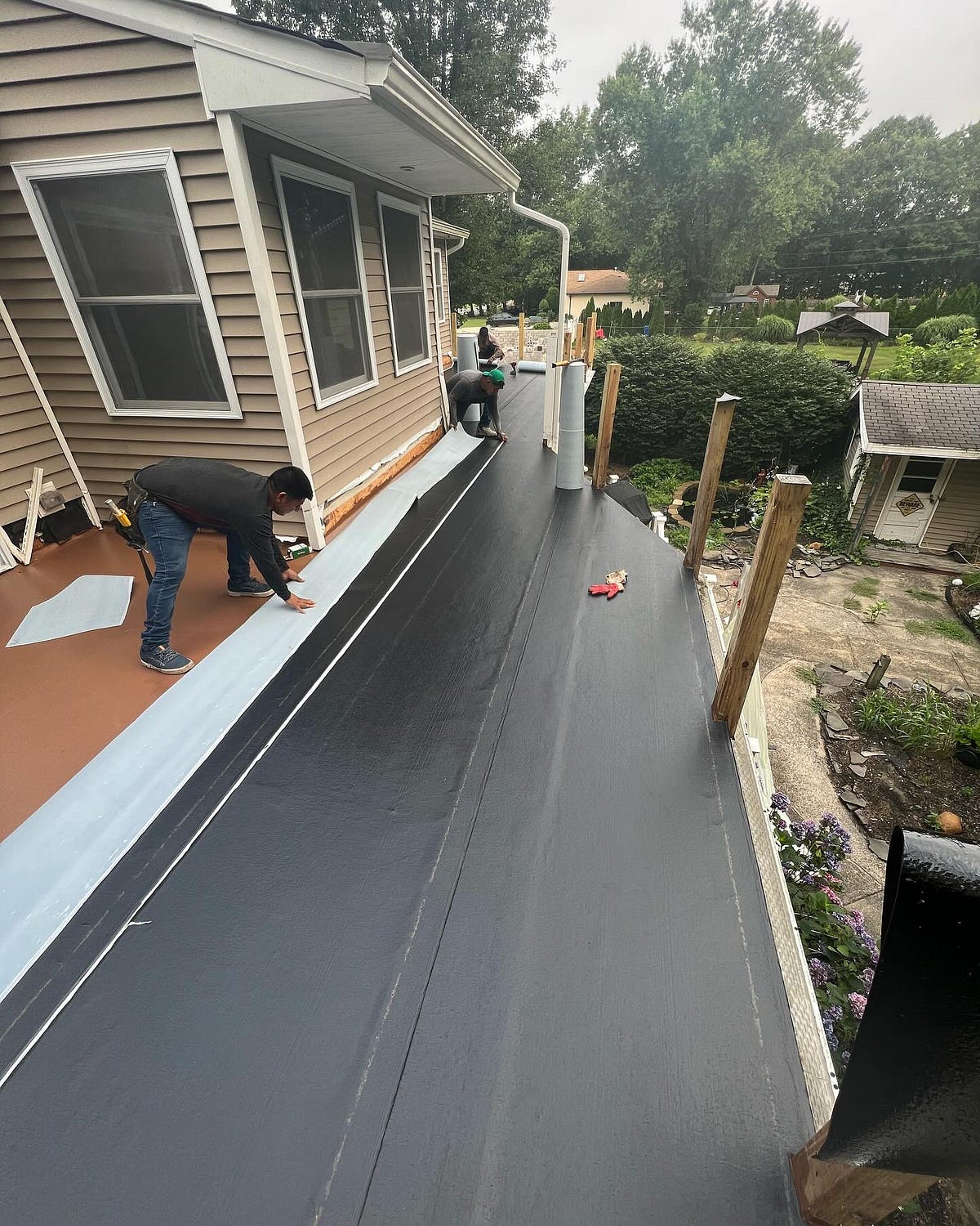 Roof Repair Safety: Tips for DIYers and Contractors | by Gothic