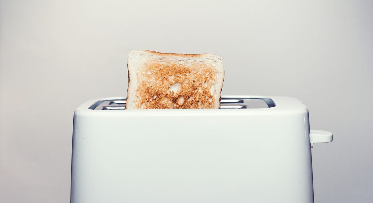 A toast to an impeccably designed toaster | by Kevin Dawe | UX Collective