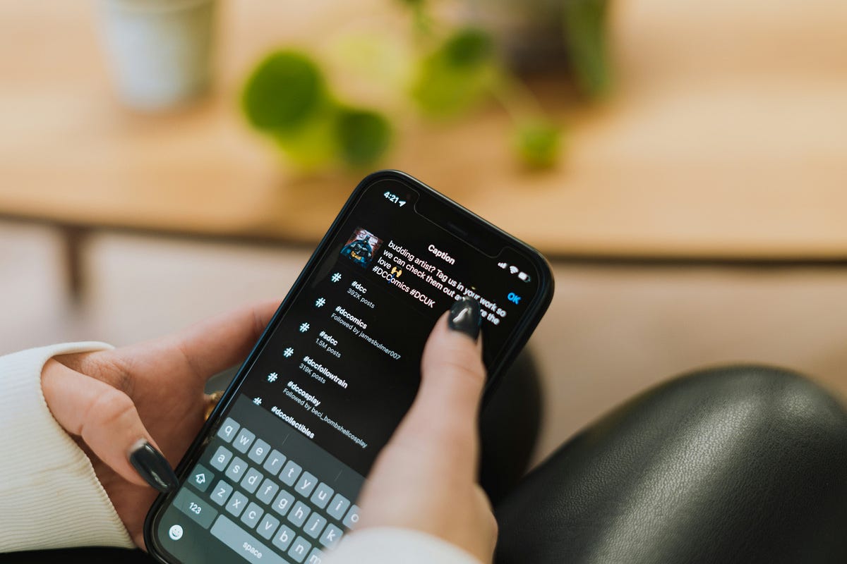 Sisi Gelap Jadi Remote Copywriter: 5 Tantangan Bekerja Jarak Jauh | by ...