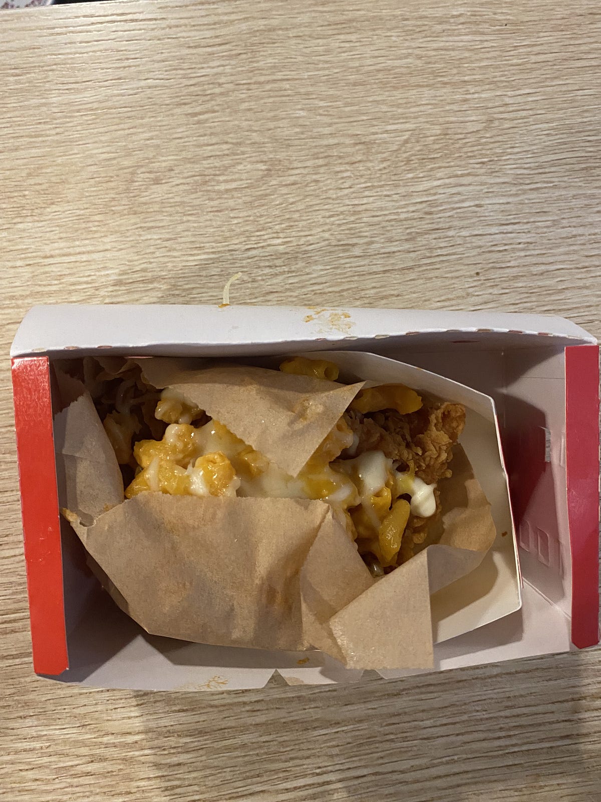 KFC Mac n’ Cheese Kentaco Review Medium