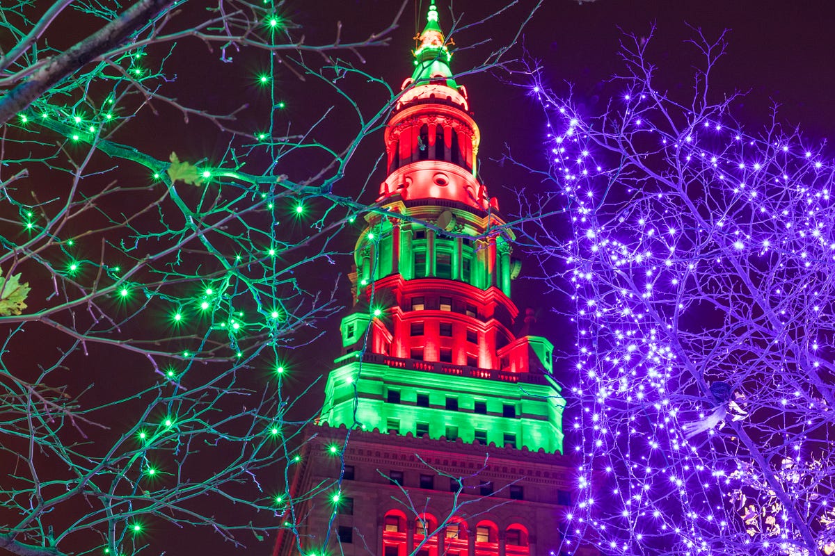 shop-local-holiday-guide-2022-boutiques-breweries-markets-and-more