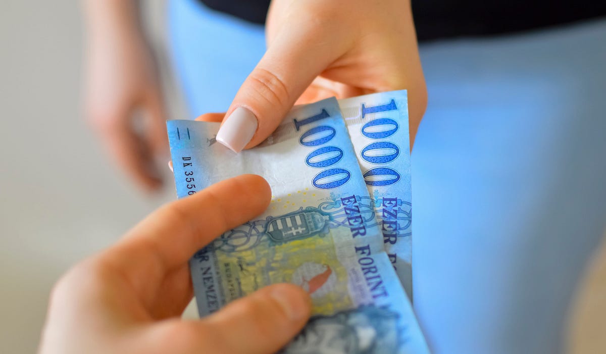 How Much Money Should You Give Your Filipino Partner?