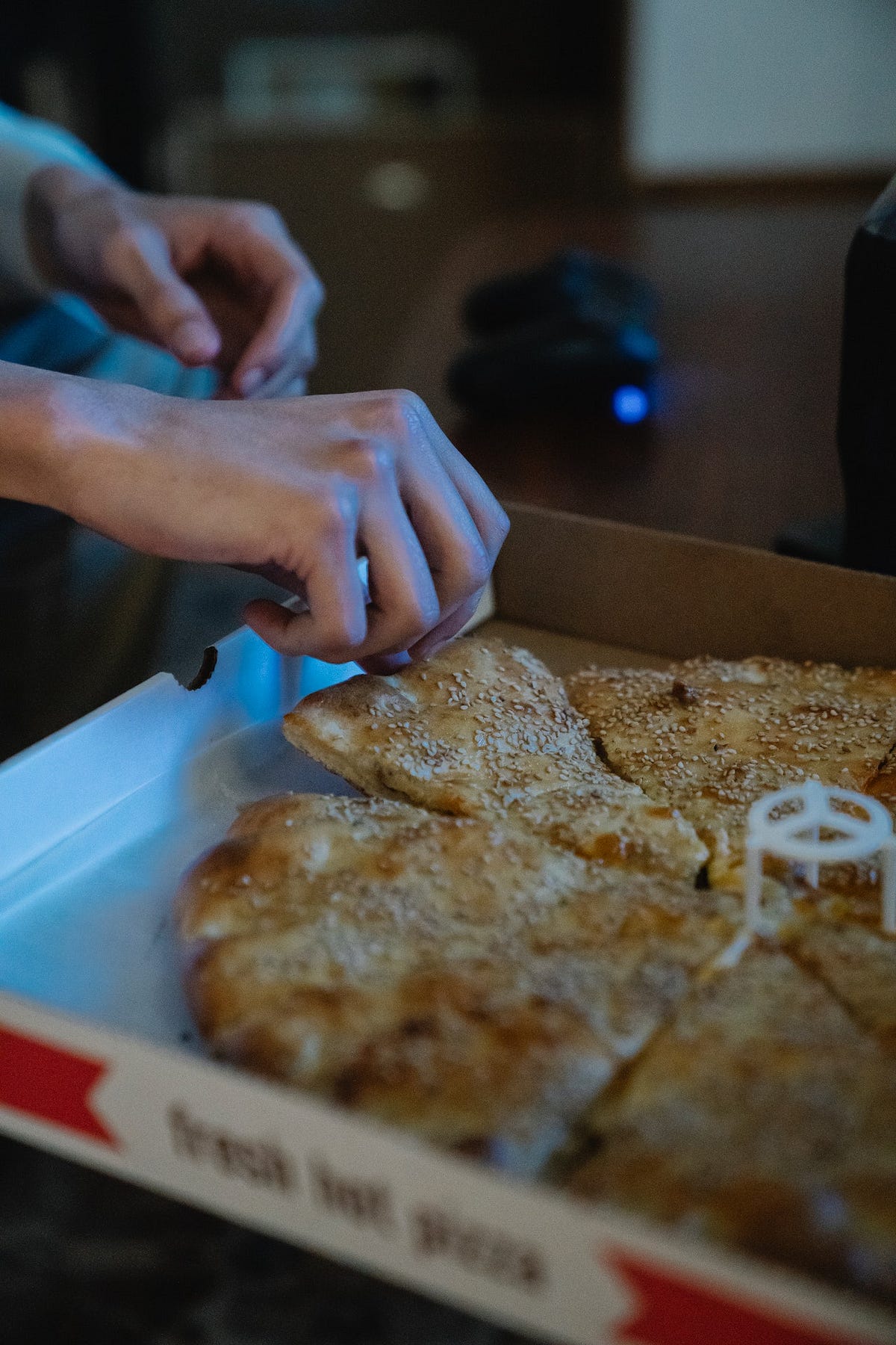 3 reasons why eating late makes you fatter by River D'Almeida, Ph.D