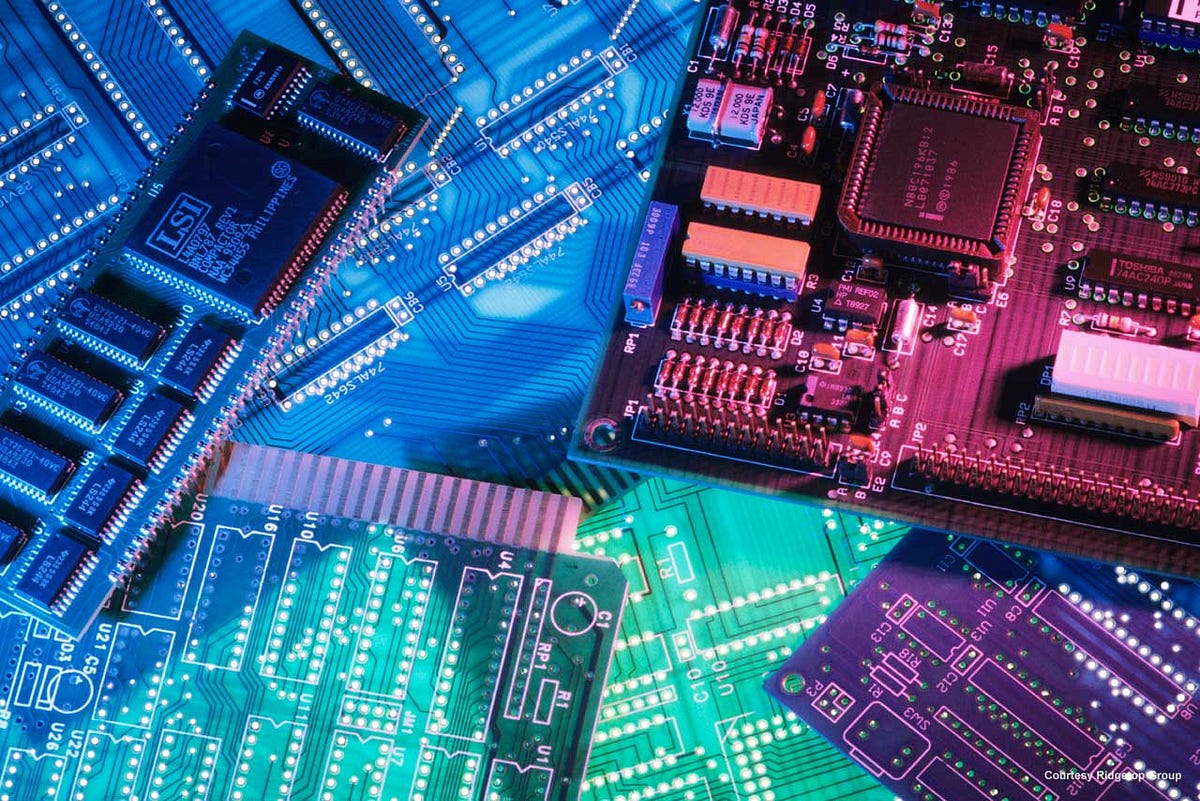 Изготовление микросхем. Неон. Фон неон. Semiconductor. Большие Интегральные системы картинки.
