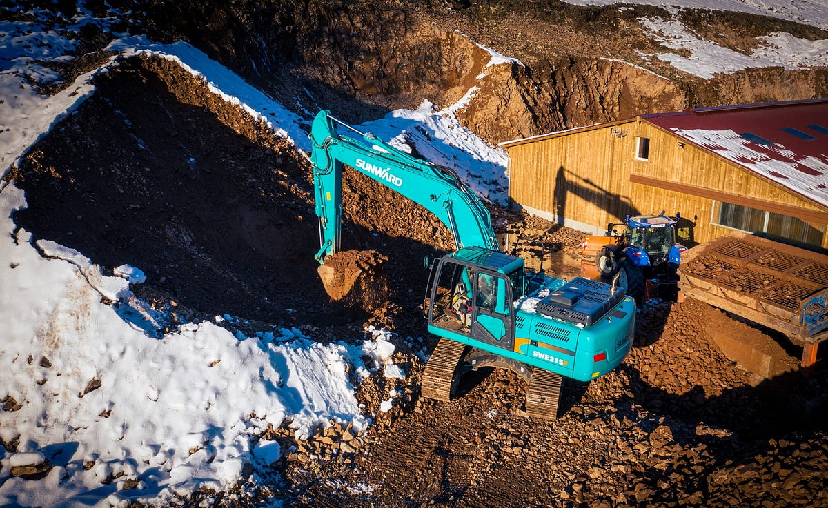 The Difference Between Mini Excavators in BC and Ontario Finding the