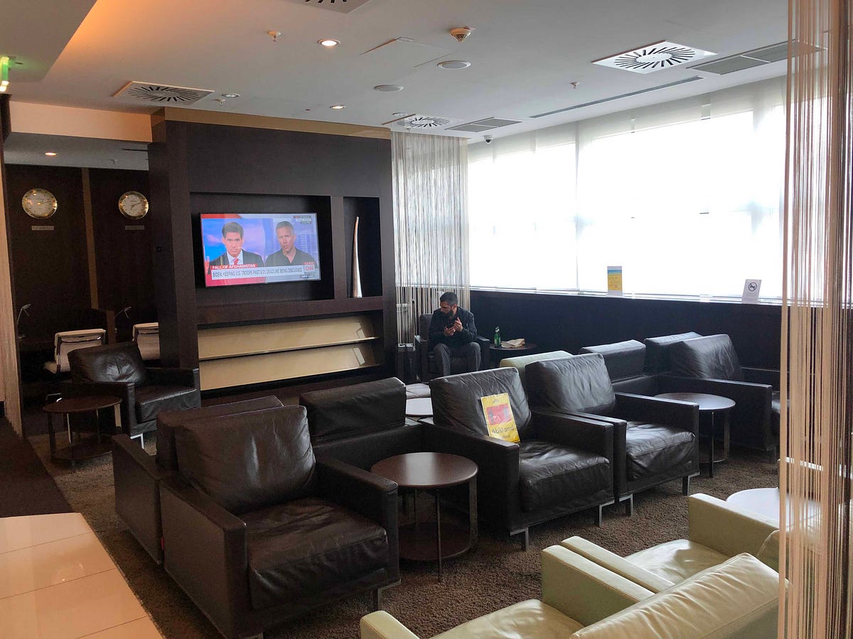 Priority Pass lounge review Frankfurt Priority Lounge William Lee