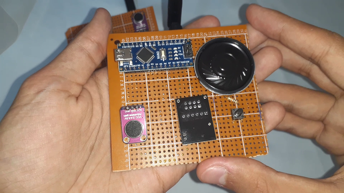 WalkieTalkie with Arduino Nano & nRF24L01 by Zekeriya AY Medium