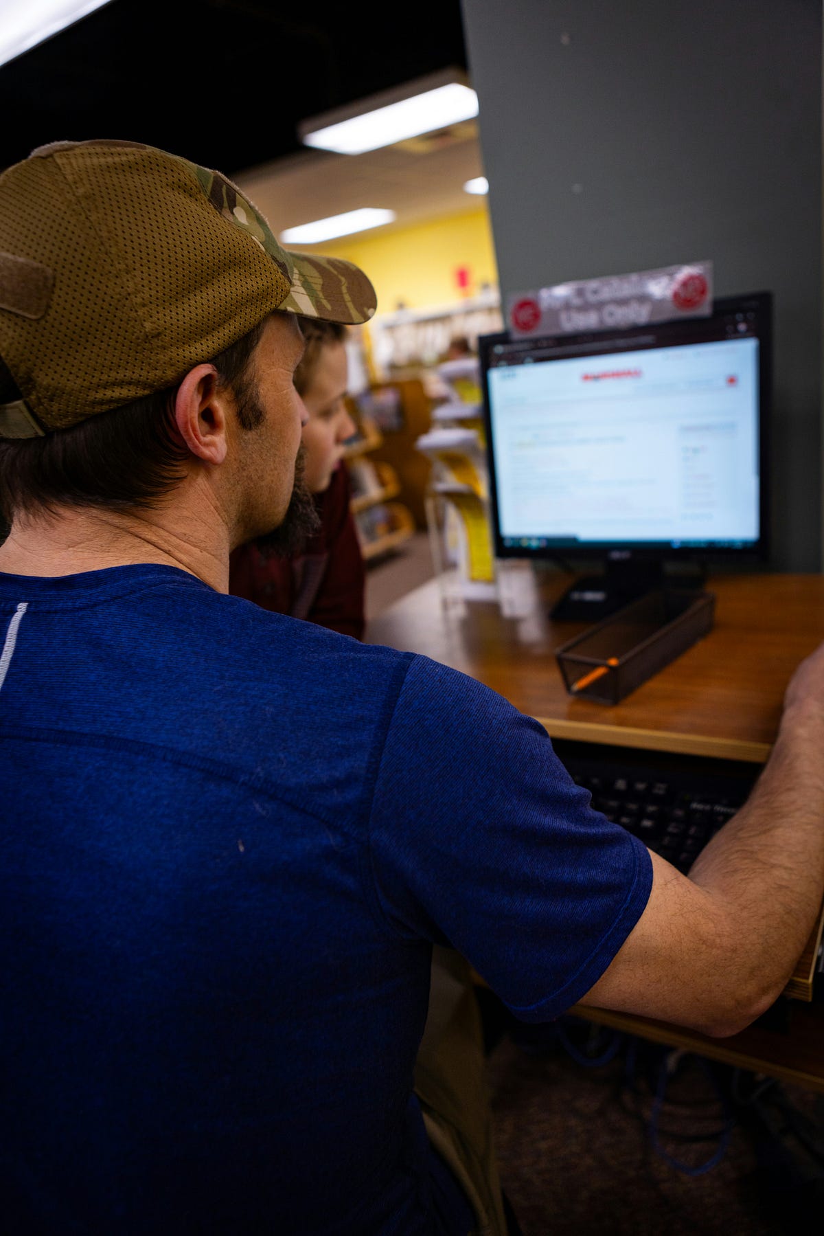 “It’s like another world”: Intra-Rural Digital Divides and Public ...