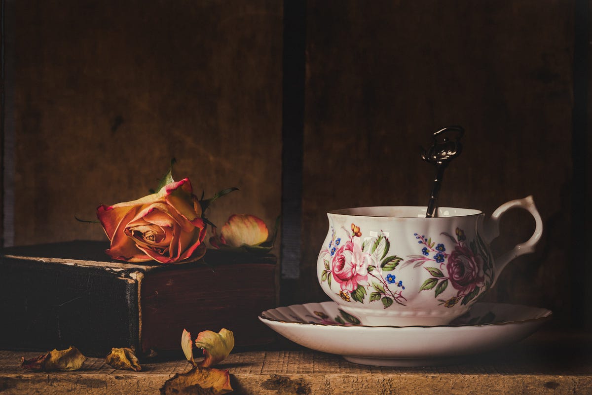 8 Surprising Benefits of Rose Tea