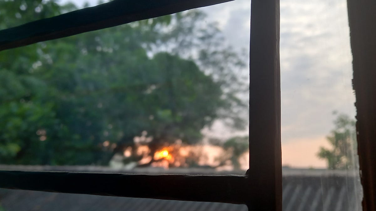 Jurnal Kesepian. Kisah tentang Anak Kos | by y(o)urs | Komunitas