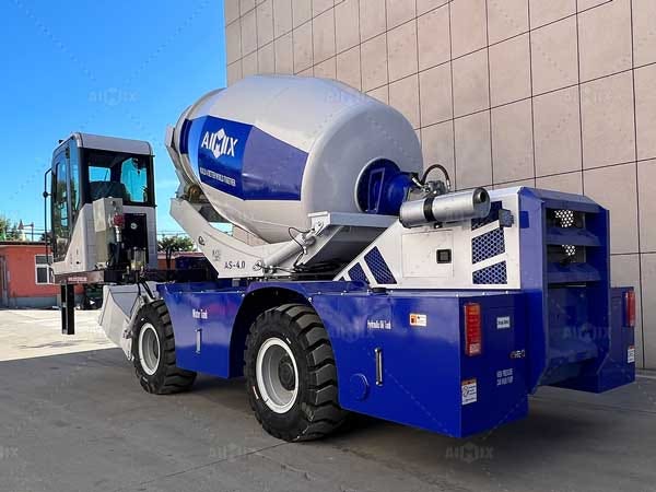 Self Loading Concrete Mixer Truck In USA - Aimix Group
