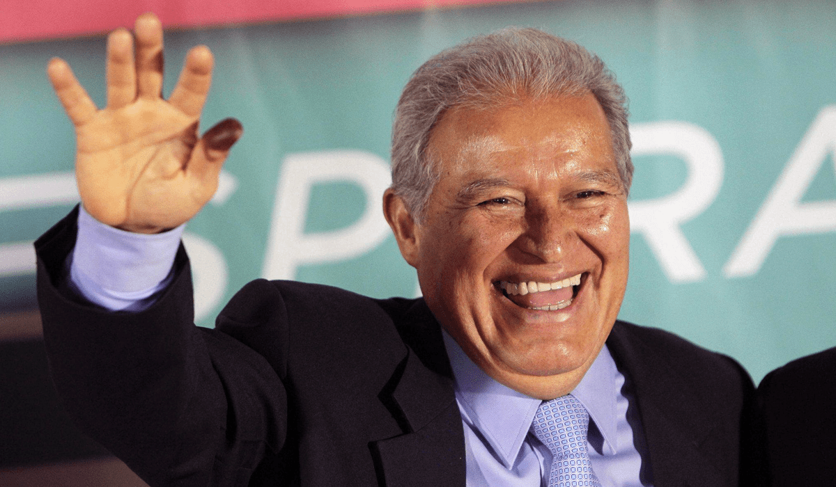 Sánchez Cerén habría malversado $58.7 millones usando mecanismo similar al de Funes