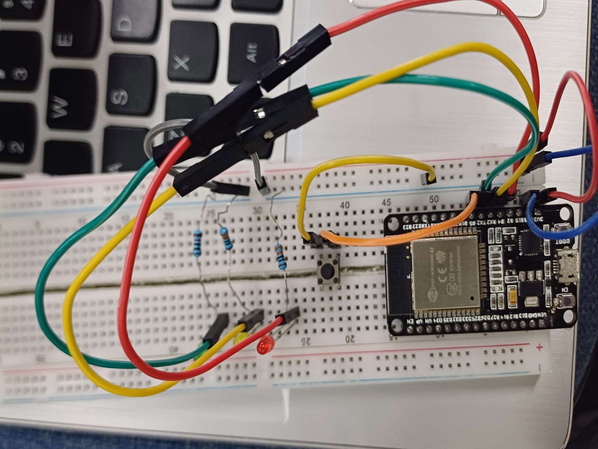 Mastering Digital I/O with ESP32 Traffic Light Project 🚦 | by Gracialy ...
