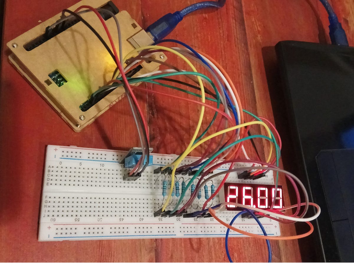 Arduino, DHT11, 7Segment, (74HC595) by Ahmad Fawwaz Zuhdi Medium