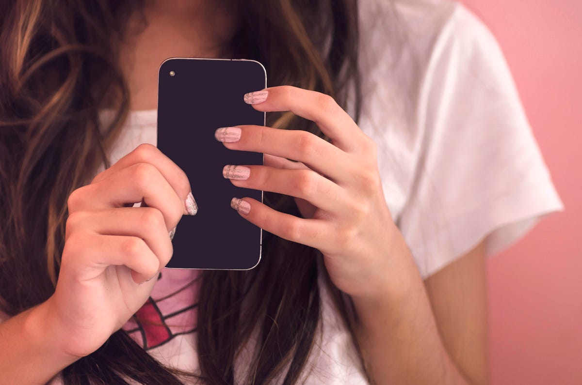 Image of: People are Using the Vaccine as a Tinder Flex