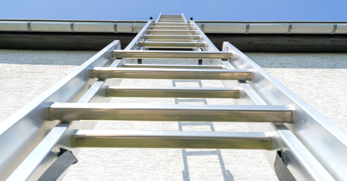 Beginners Guide How To Safely Use An Extension Ladder? (PART 2) by