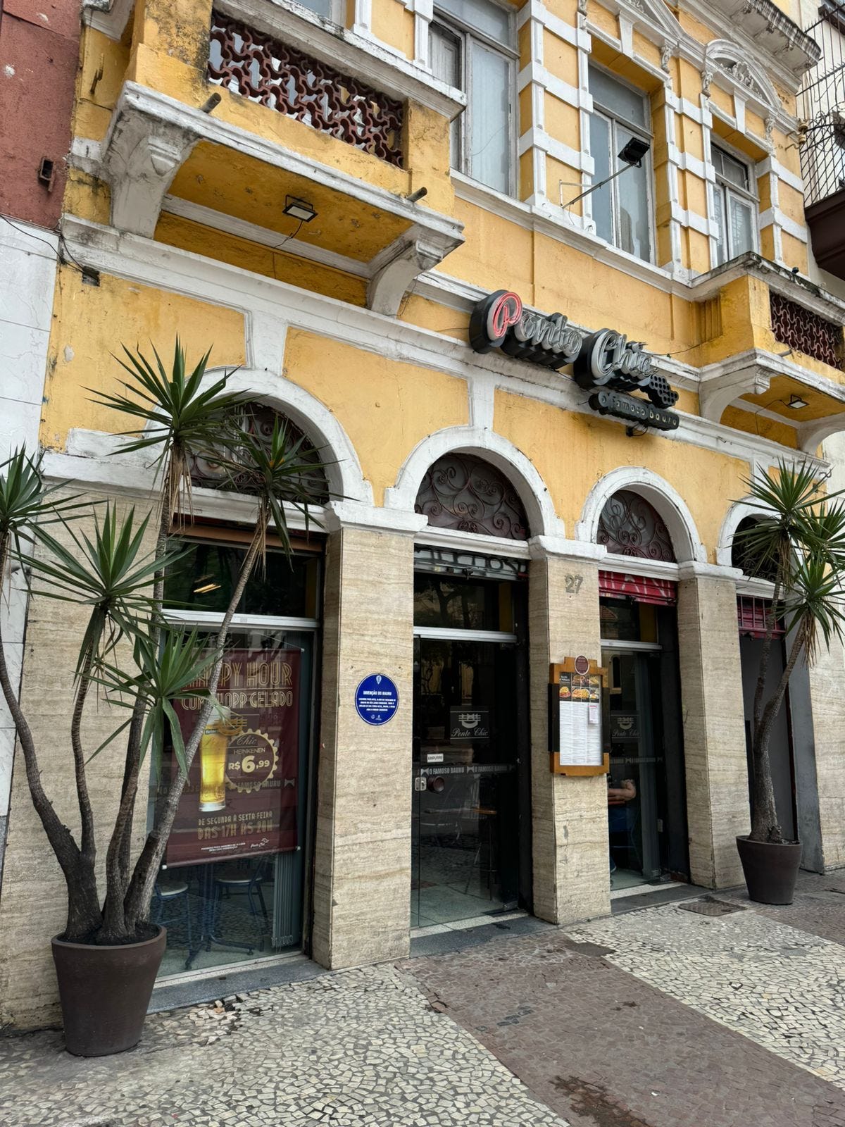 No coração do centro de São Paulo, o Ponto Chic atravessa vidas e séculos