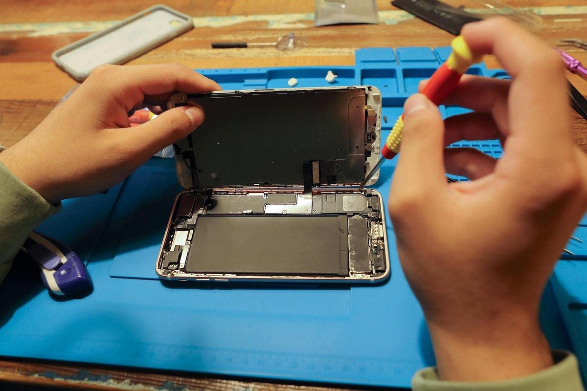DIY Smartphone Battery Replacement Guide | by Ehsanul Haque Zobaer