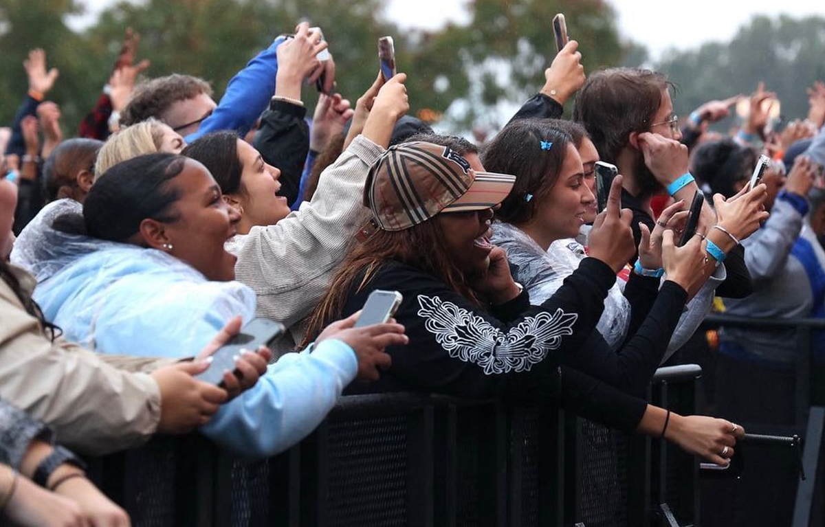 This Is How It Should Be Hofstra Family Comes Together For First this-is-how-it-should-be-hofstra-family-comes-together-for-first