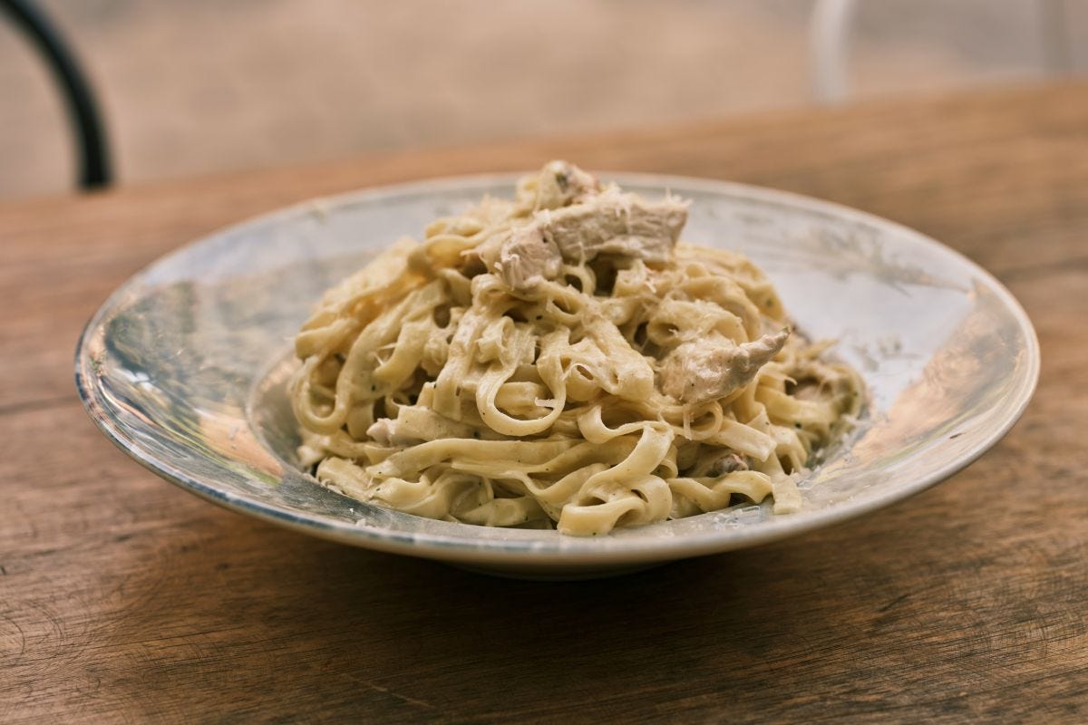 Fettuccine alfredo — a gift from the Baby Jesus (engin akyurt, Unsplash)