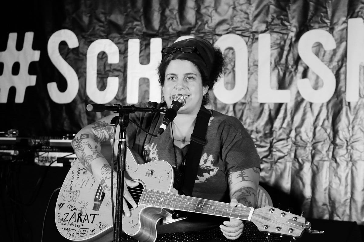 At the Seams: An Interview with Kimya Dawson | by The kNOw Youth Media |  Medium