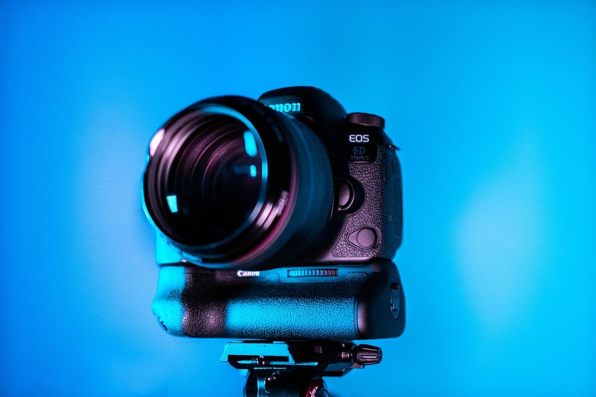 Everything You Need to Know About DSLR Cameras & Why They are So