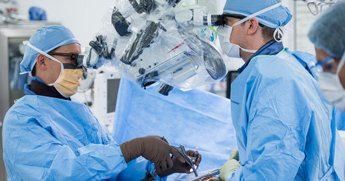 Dr. Larry Davidson Highlights the Evolution of Spinal Surgery: How Personalized Medicine is…