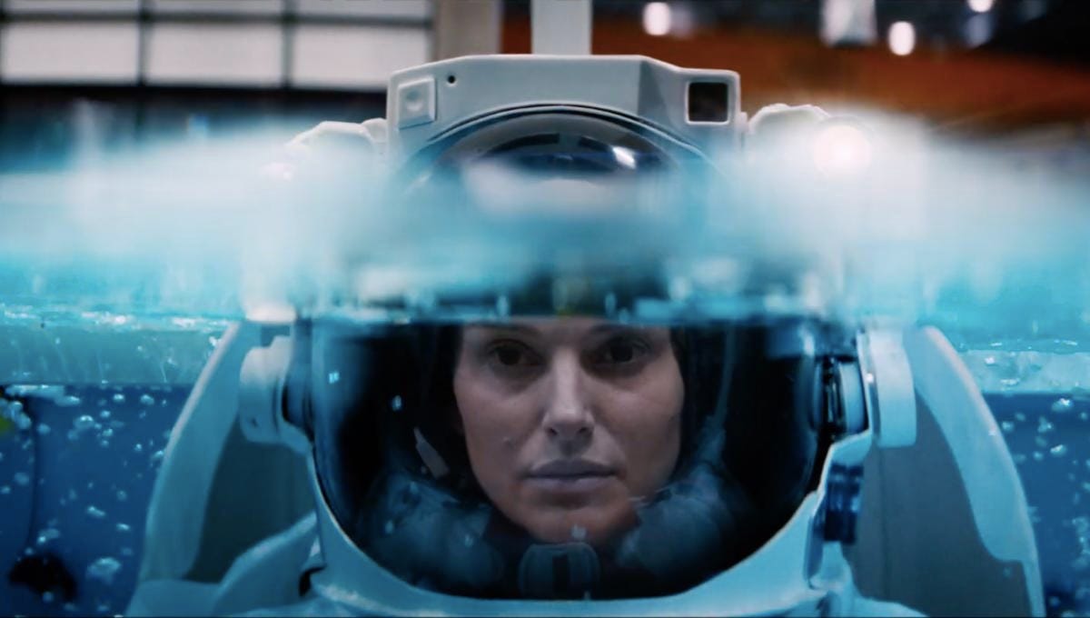 Review ‘Lucy In the Sky’ — Found In Space, Lost On Earth by Jonathan