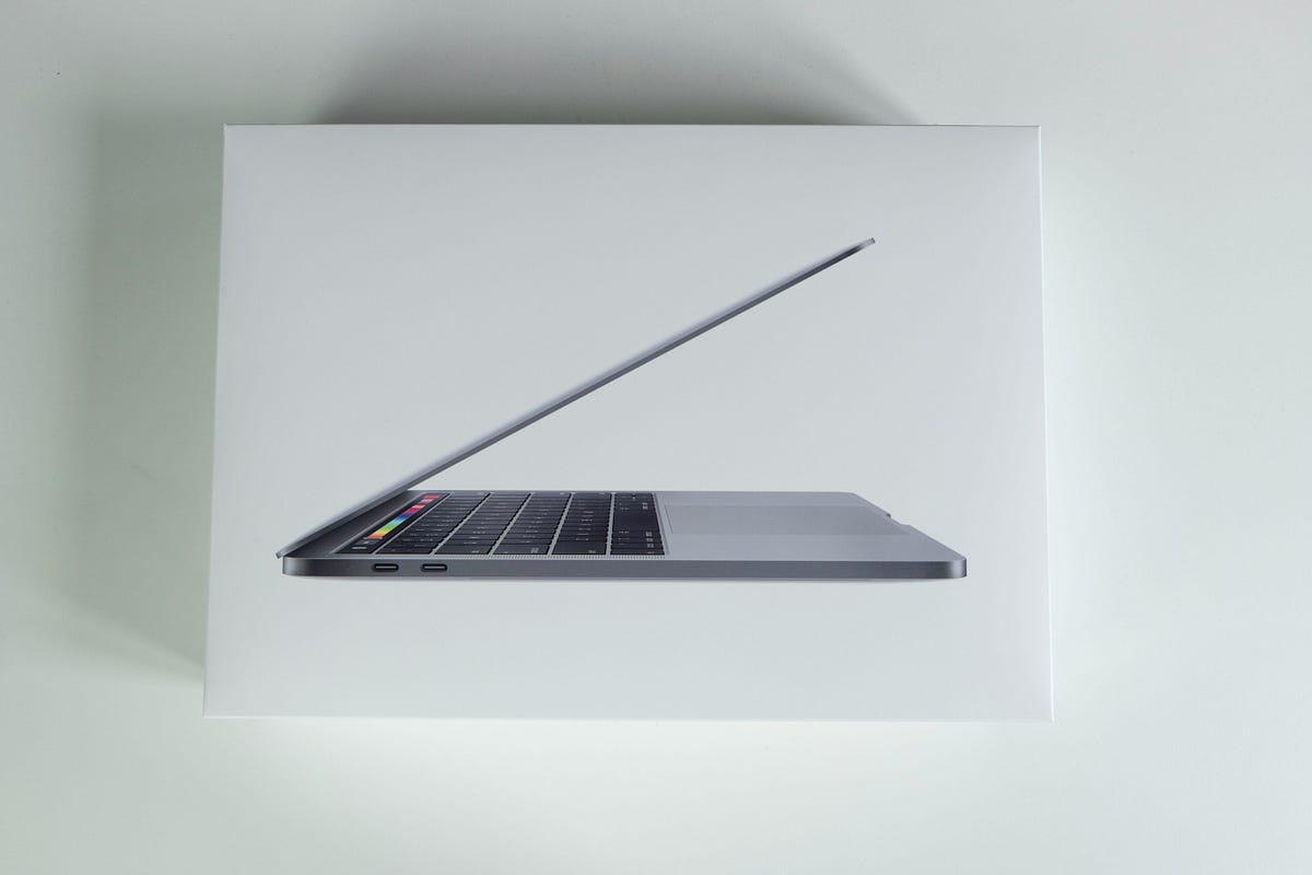 2024 年になっても 13 インチ Intel MacBook Pro を使い続ける理由 |アーク総産業 | 2011/11/1 2024 年 10 月