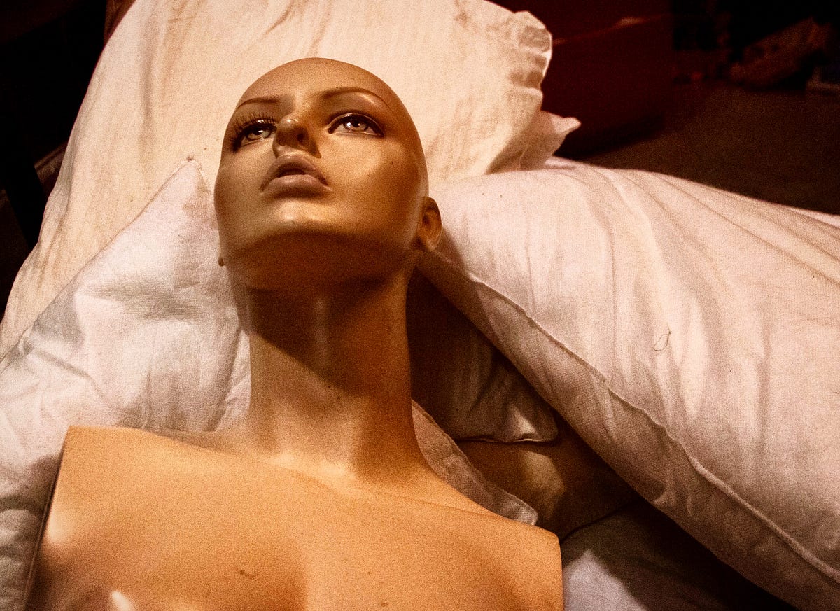 Image of: Even as Kink.com Ceases Production in the Armory, the Bay’s Porn Scene Thrives