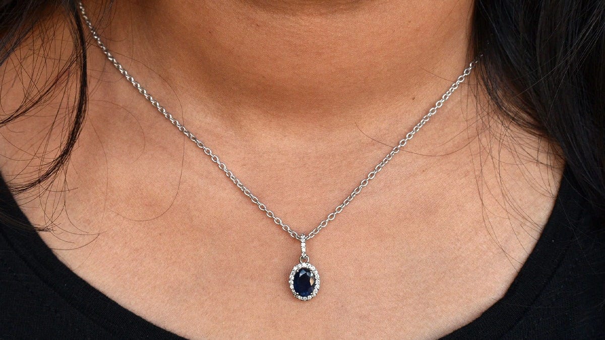Sapphire Pendants: A Right Choice For Styling Sophisticatedly