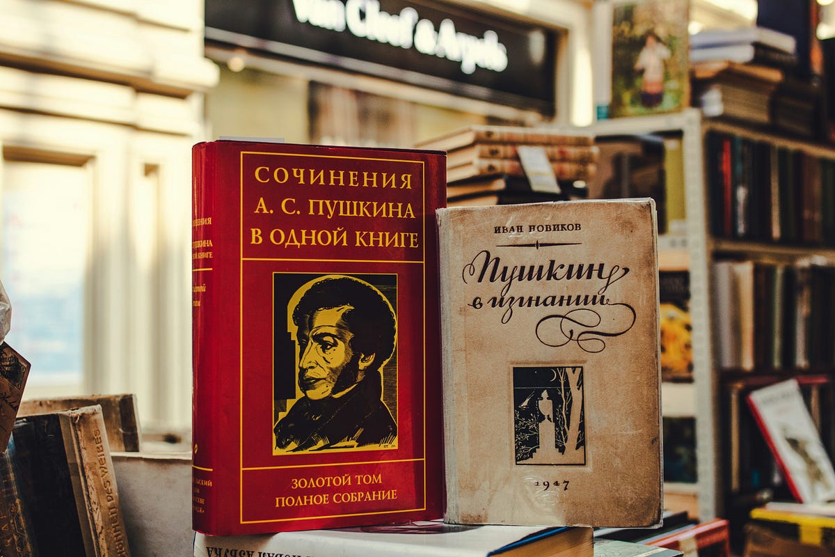 How Is Russian Classical Novel Constructed? by folivora Books Are