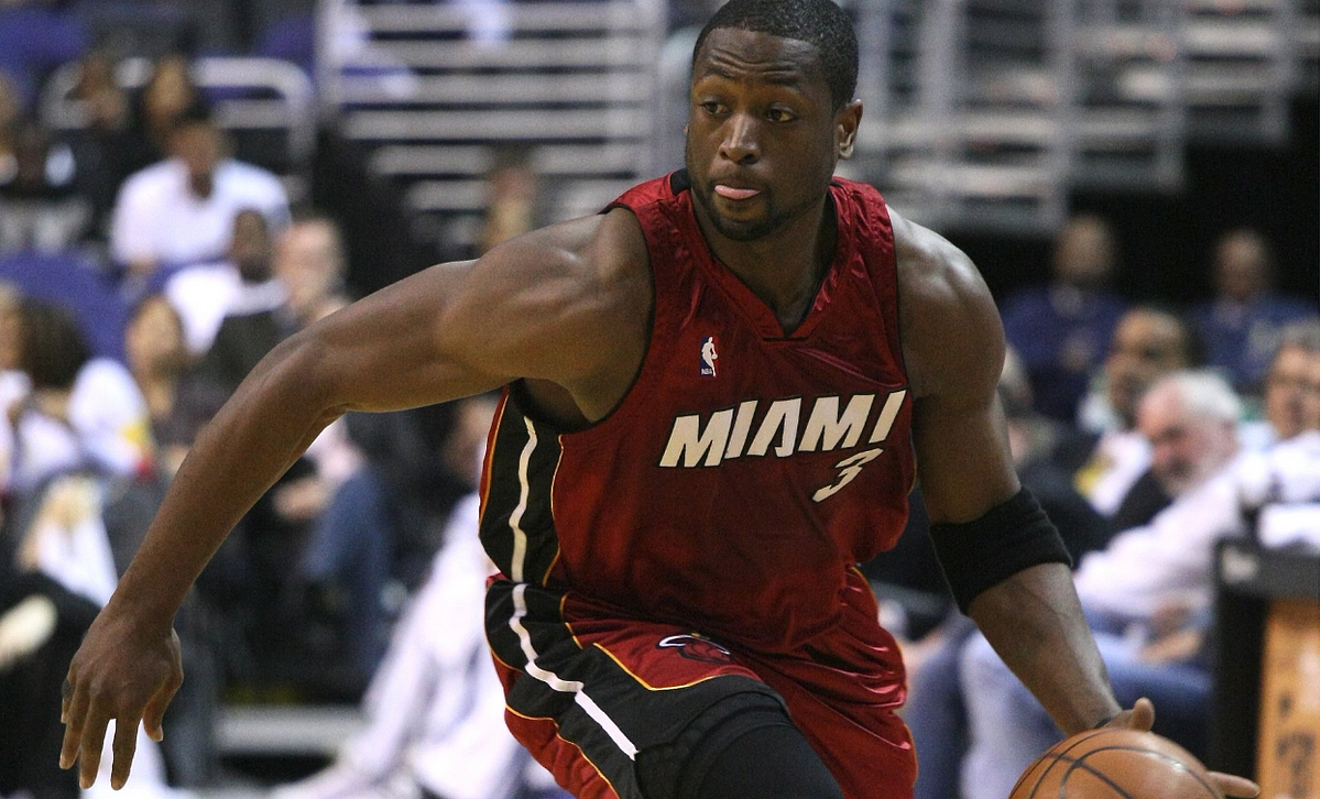 Dwyane Wade, AKA “The Flash”: An Ode to a Basketball Superhero, by Matthew  Fulle