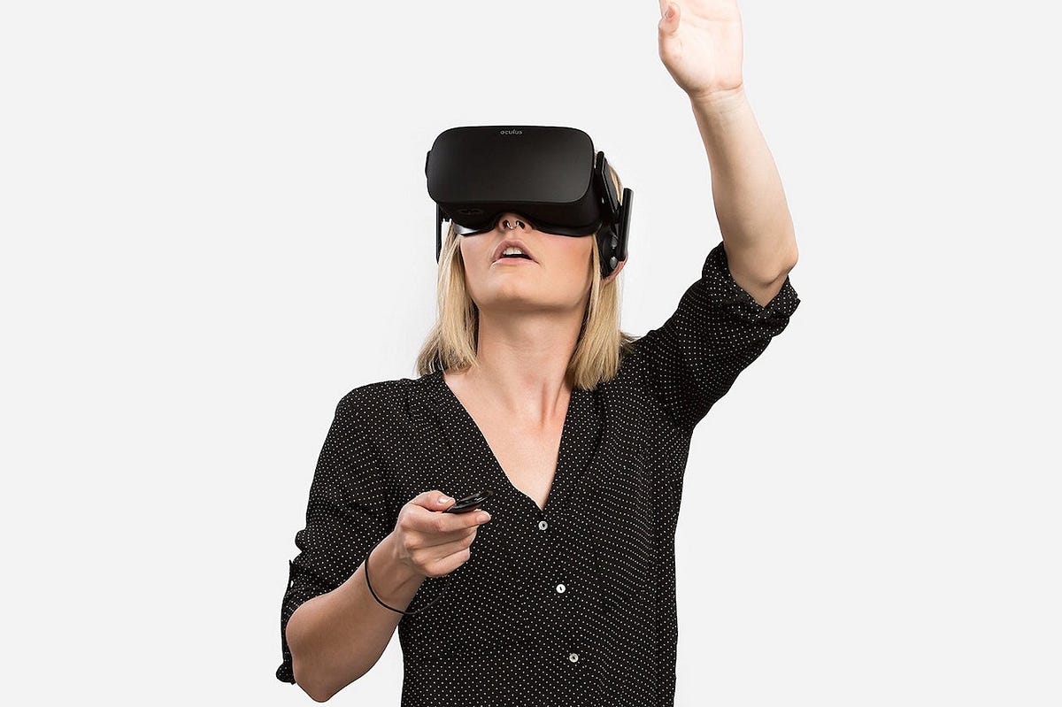 Новинки vr. Женщина в VR шлеме. Ретро женщина в VR очках. Женщина в VR очках PNG. Логотип VR woman.